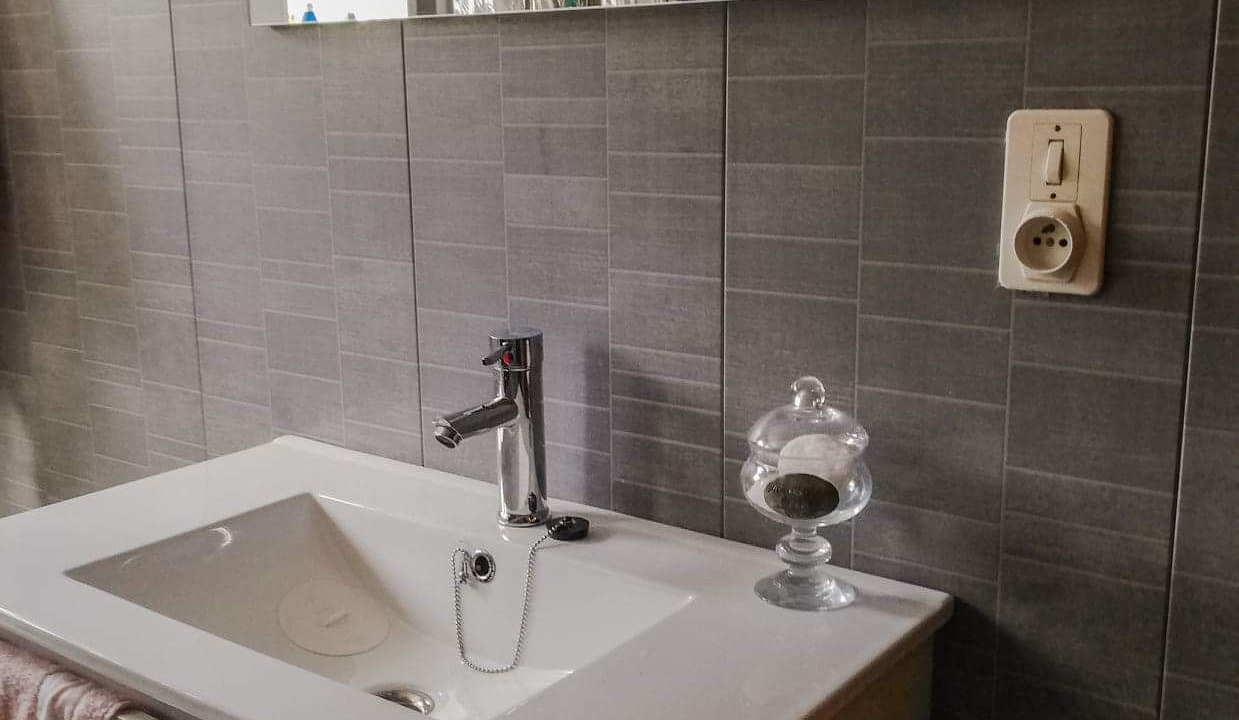 Photo of Bathroom in Taintrux