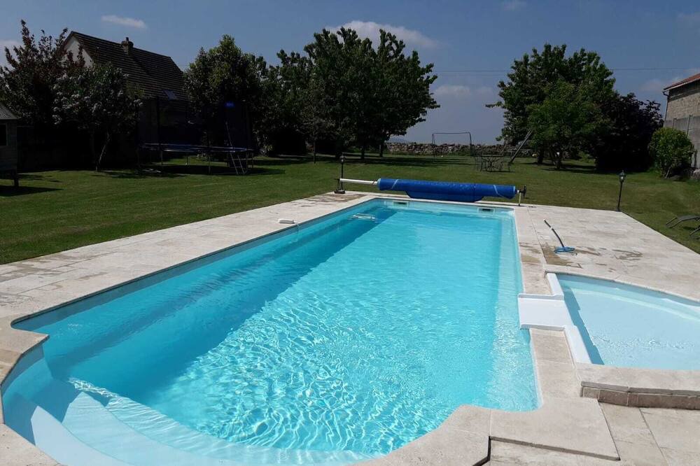 Photo of Outdoor in Chery-les-Pouilly