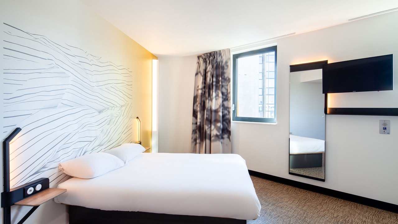 Photo of Bedroom in Bagnolet