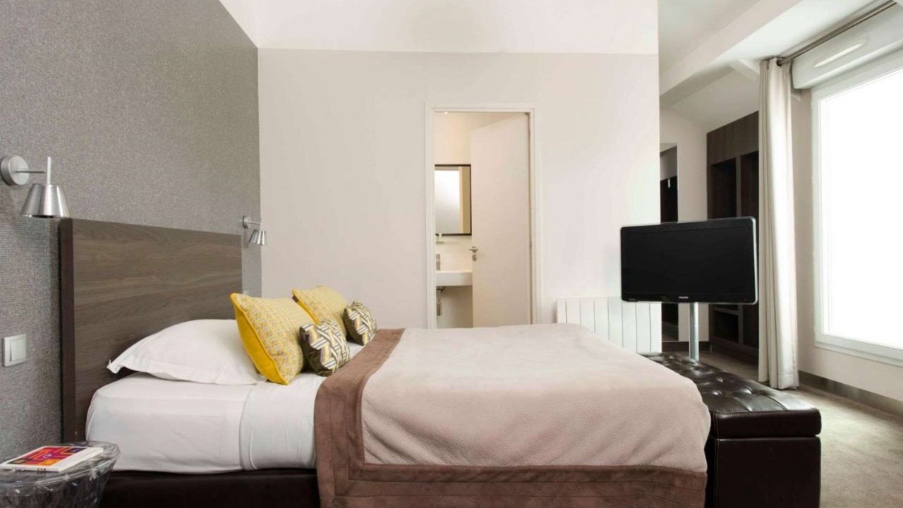 Photo of Bedroom in Tremblay-en-France