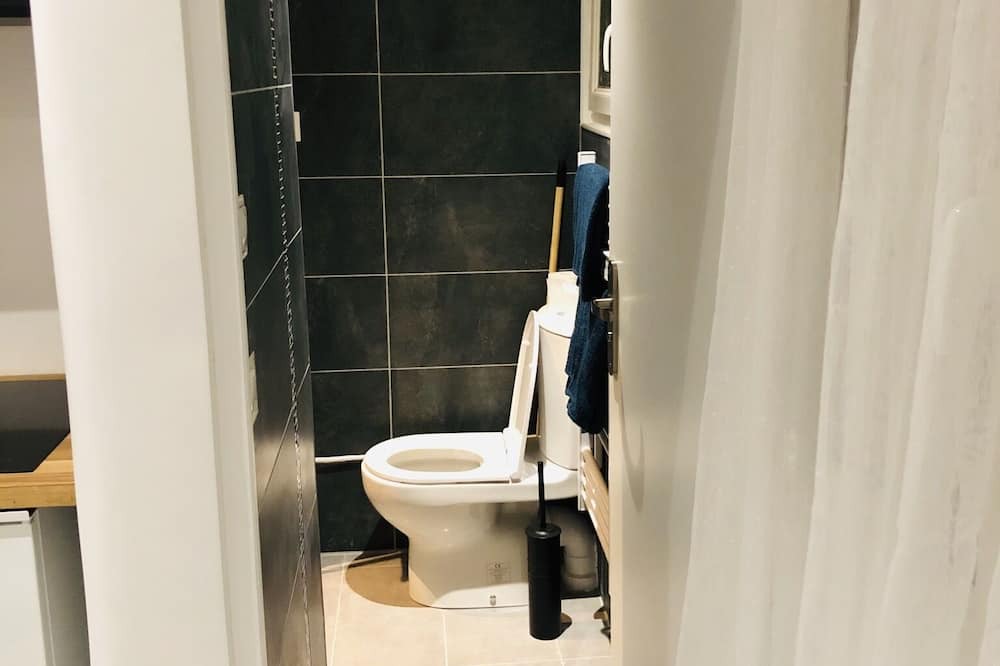 Photo of Bathroom in Le Bourget