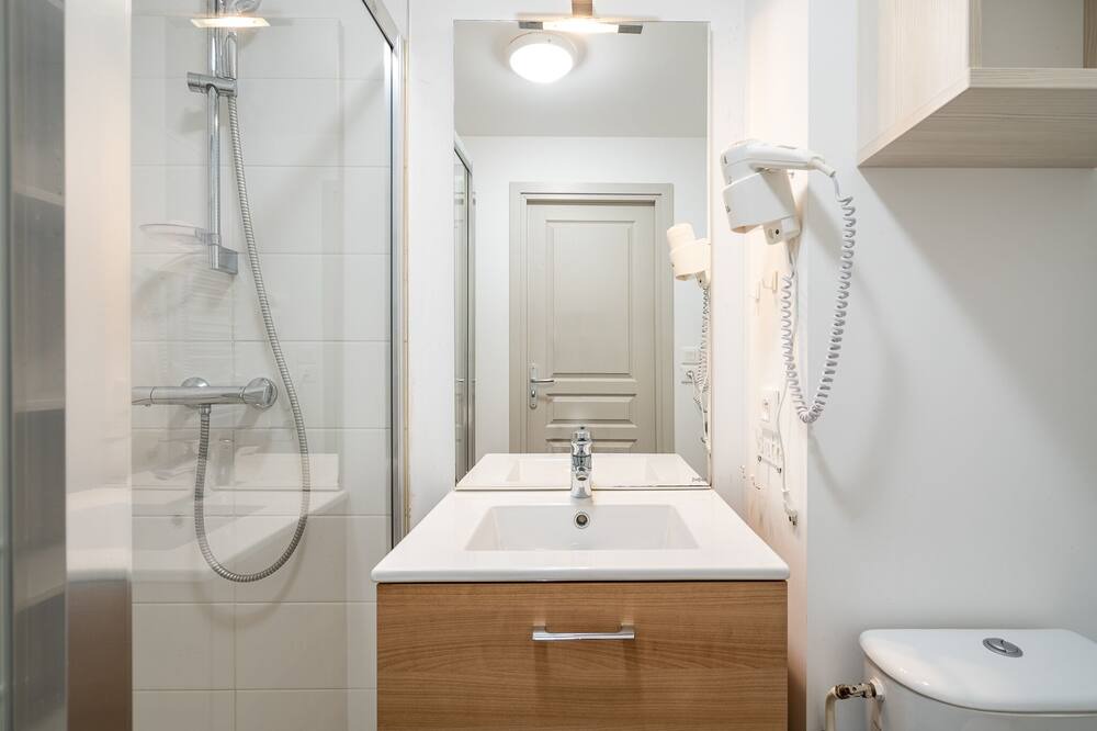 Photo of Bathroom in Bray-Dunes