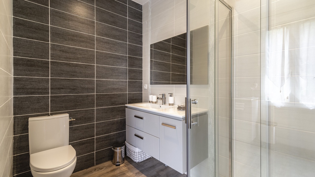 Photo of Bathroom in Betheny