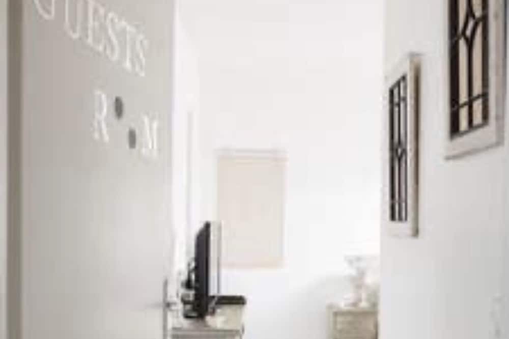 Photo of Bedroom in Gennevilliers