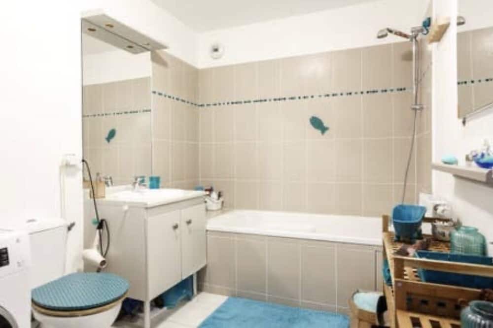 Photo of Bathroom in Gennevilliers