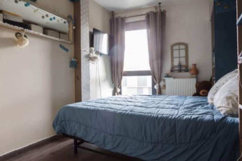 Photo of Bedroom in Gennevilliers