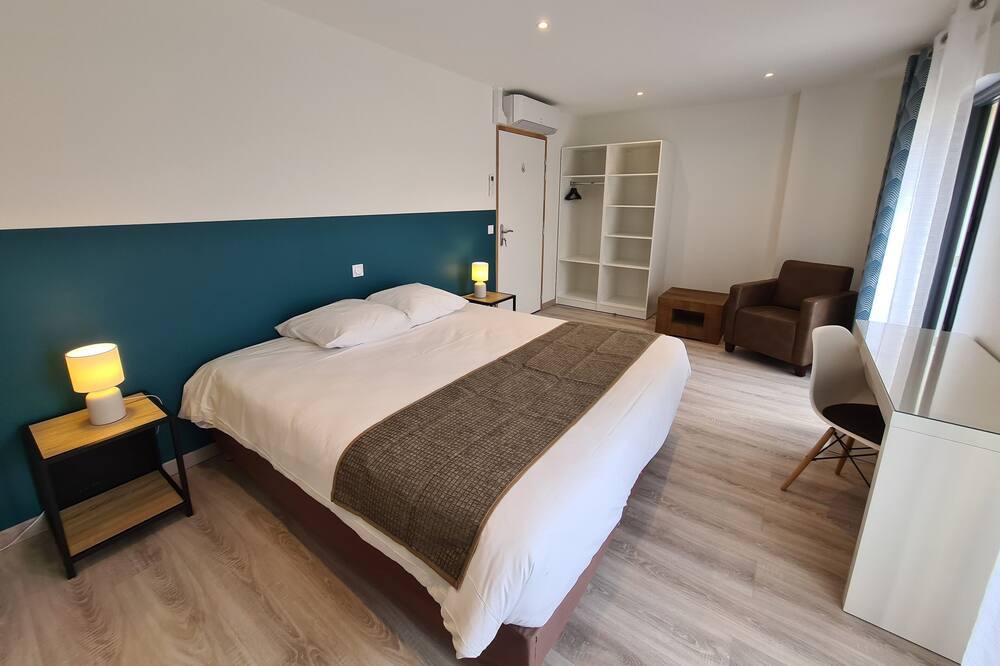 Photo of Bedroom in Othis
