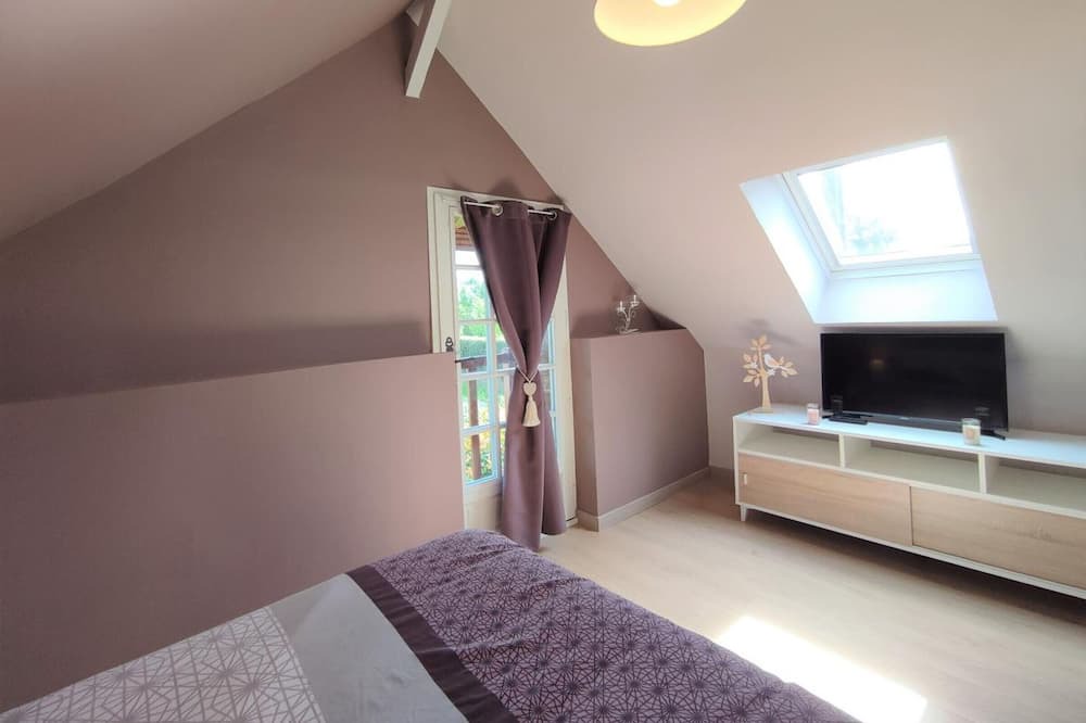 Photo of Bedroom in Morville-sur-Andelle