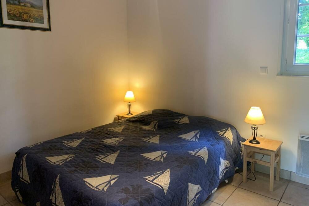 Photo of Bedroom in Saint-Vaast-Dieppedalle