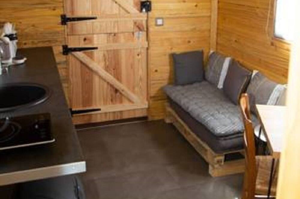 Photo of Livingroom in Saint-Ouen-sous-Bailly