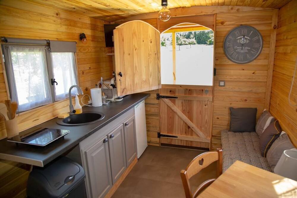 Photo of Kitchen in Saint-Ouen-sous-Bailly