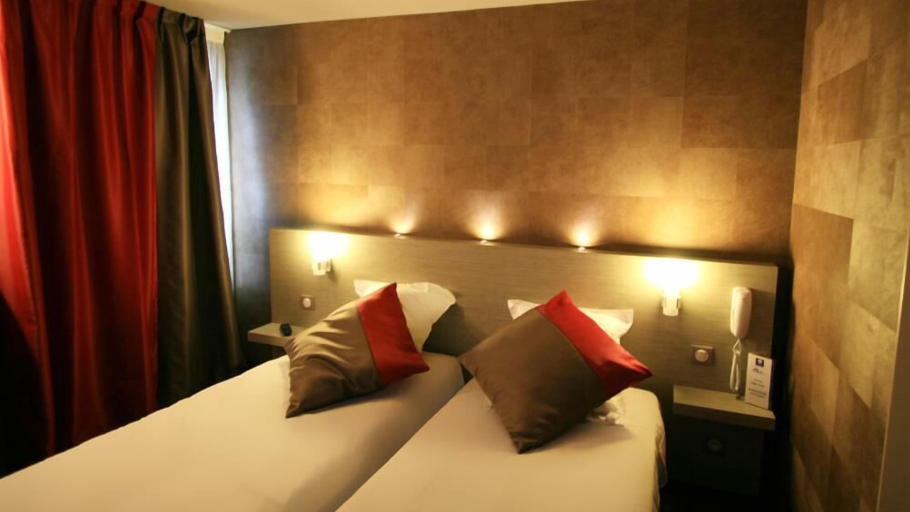 Photo of Bedroom in Maubeuge
