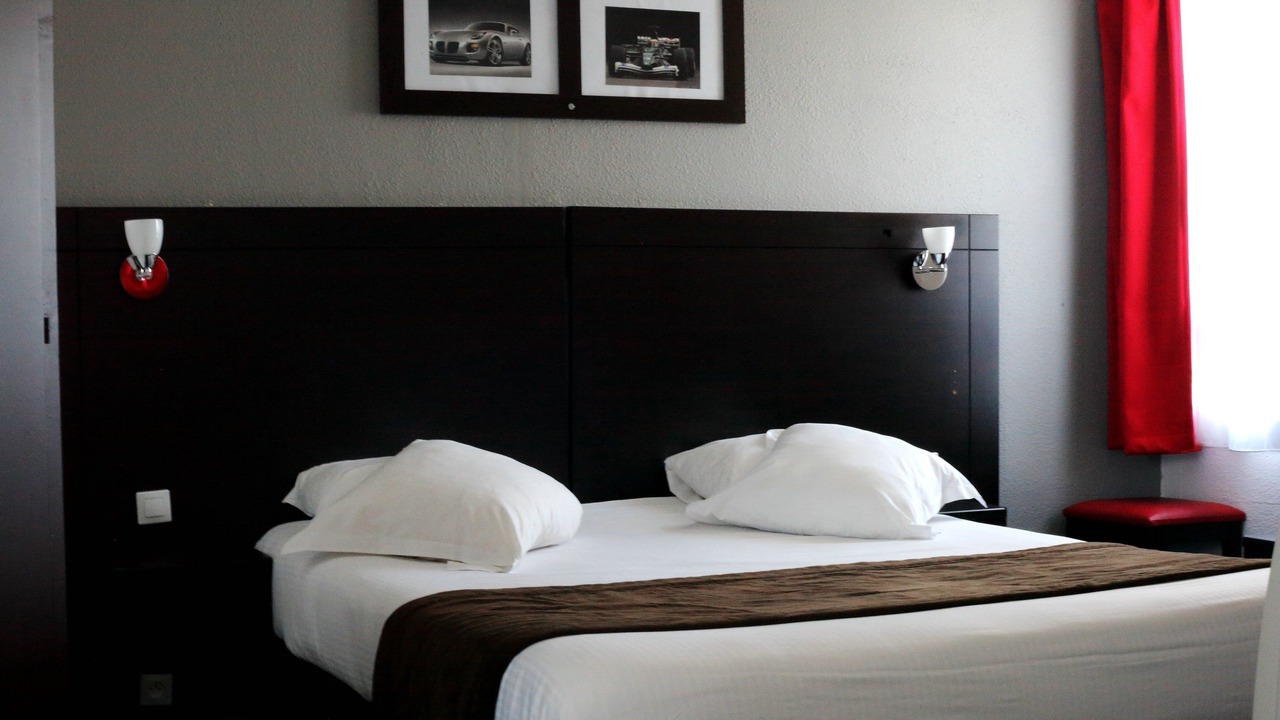Photo of Bedroom in Cannes-Ecluse