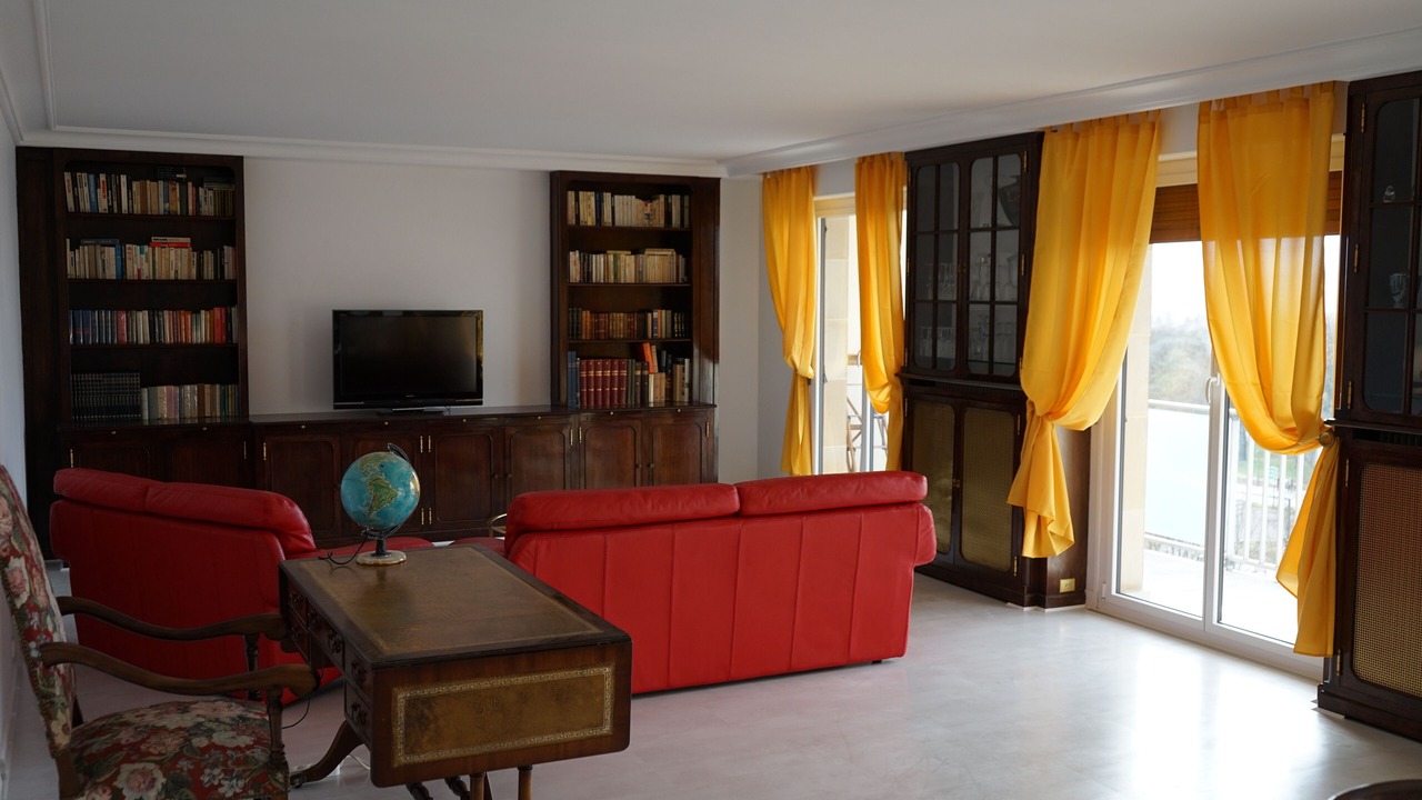 Photo of Livingroom in Coutures