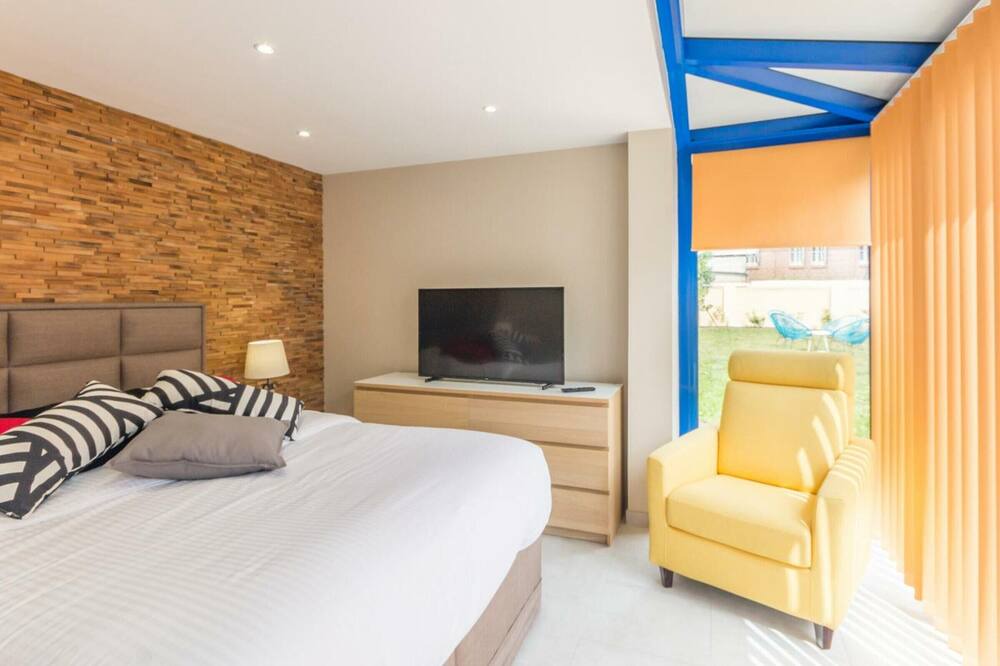 Photo of Bedroom in Forges-les-Eaux