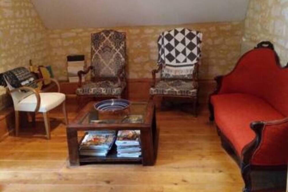 Photo of Livingroom in Courgeon