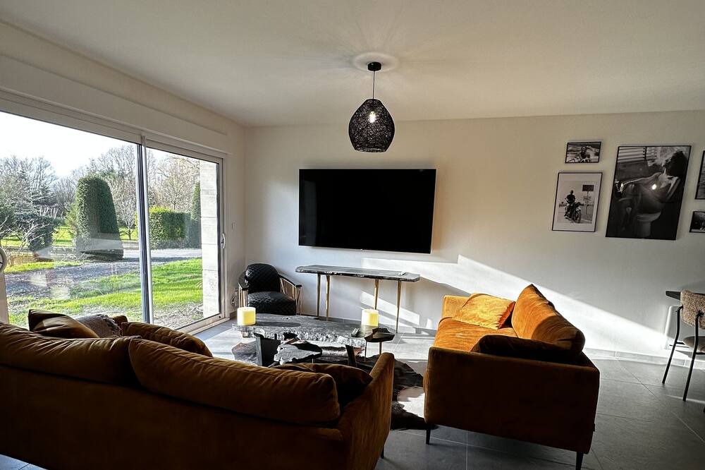 Photo of Livingroom in Les Attaques
