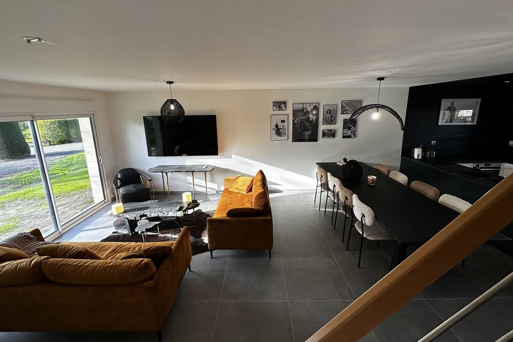 Photo of Livingroom in Les Attaques