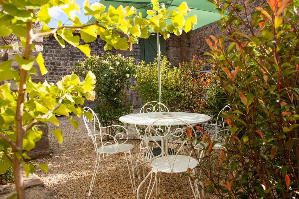 Photo of Patio Balcony in Arbonne-la-Foret