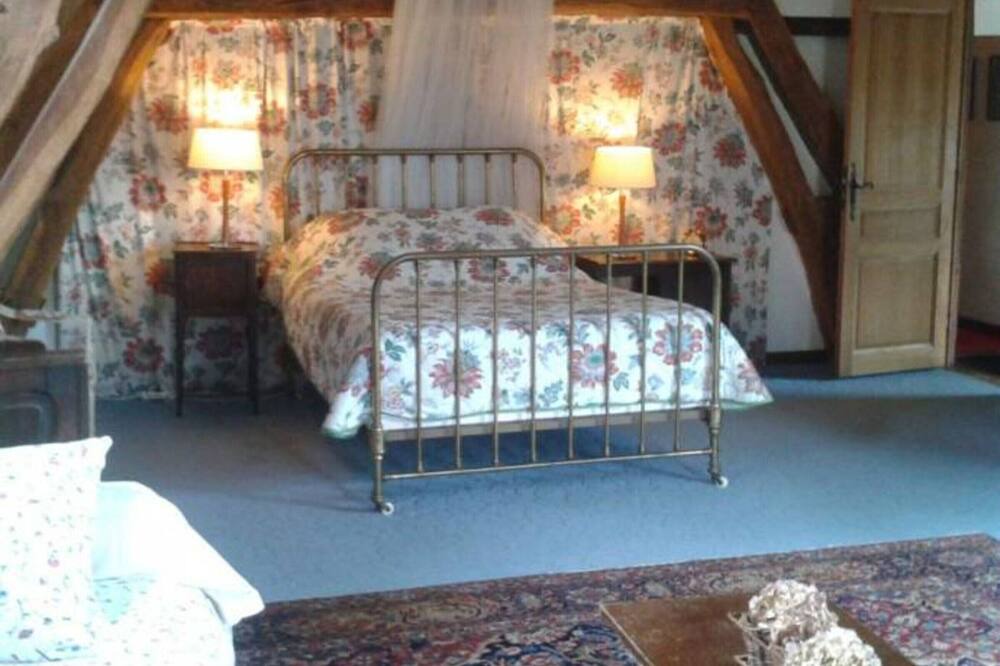 Photo of Bedroom in Bosc-Roger-sur-Buchy