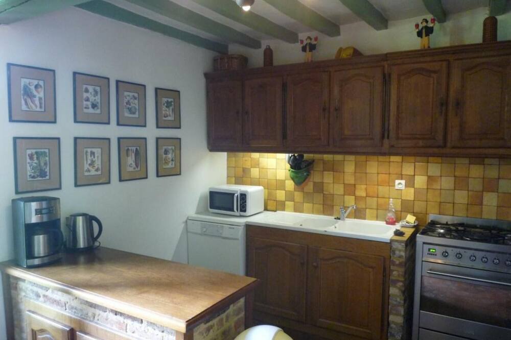 Photo of Kitchen in Bosc-Roger-sur-Buchy