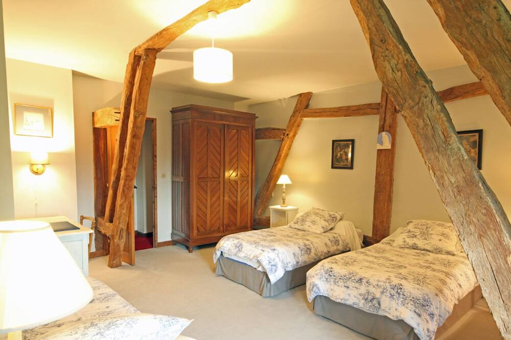 Photo of Bedroom in Bosc-Roger-sur-Buchy