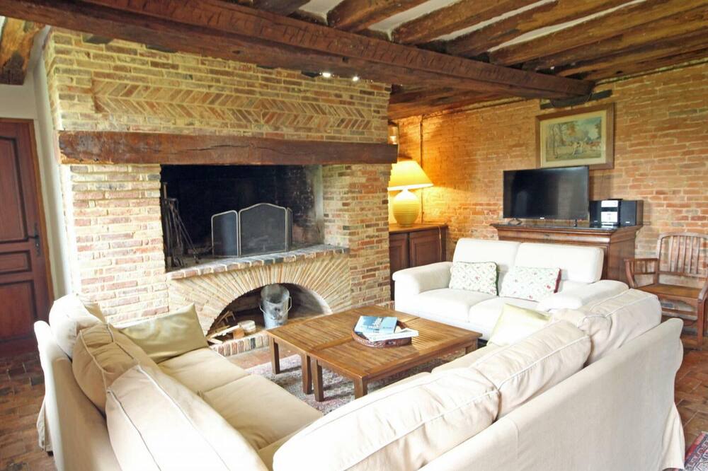 Photo of Livingroom in Bosc-Roger-sur-Buchy
