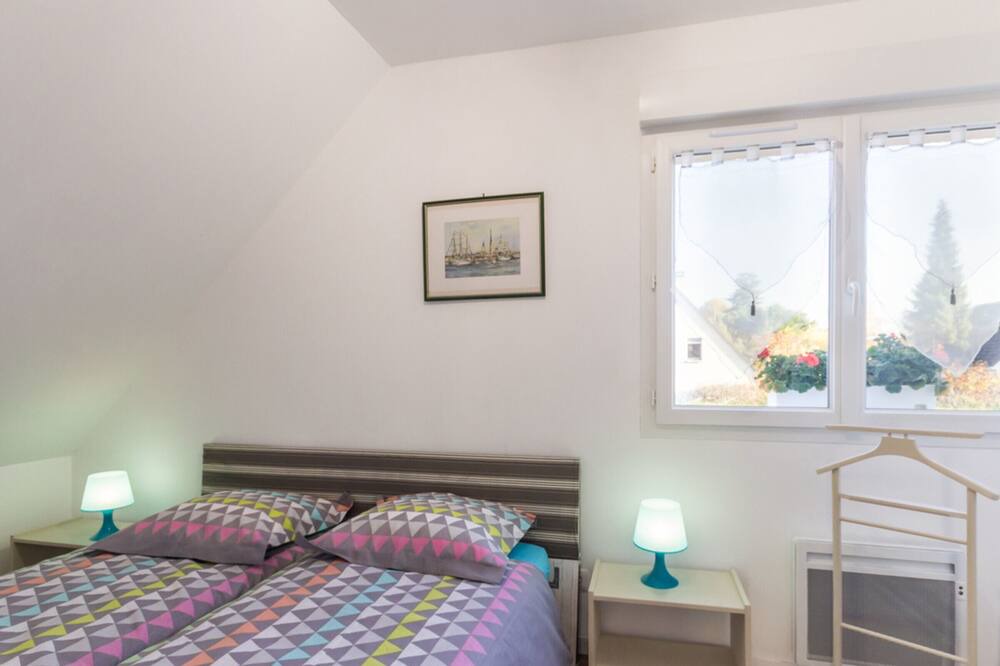 Photo of Bedroom in Isneauville