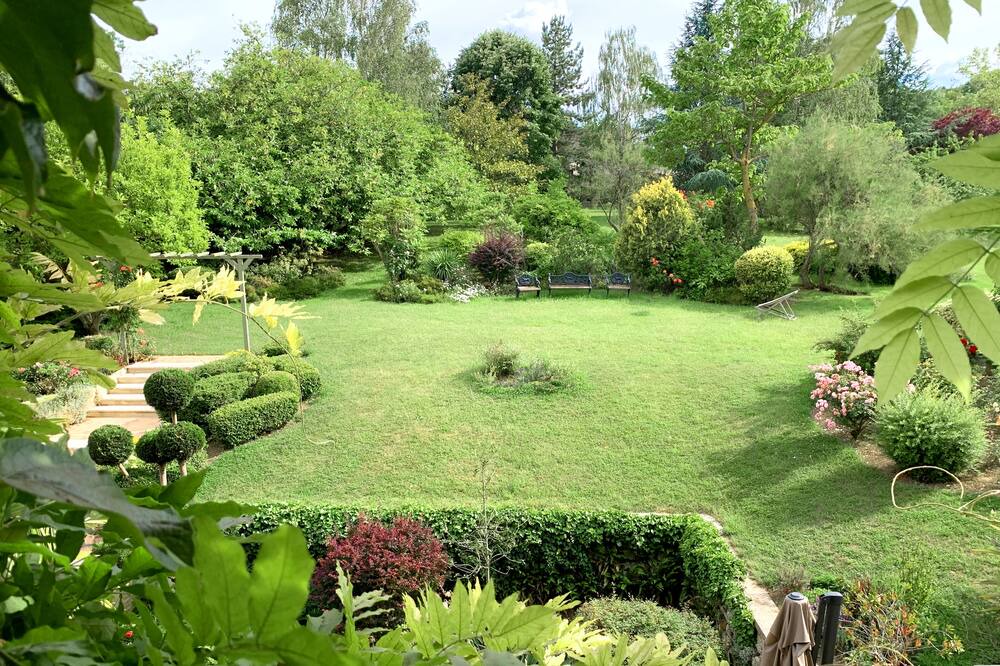 Photo of Outdoor in Hodent