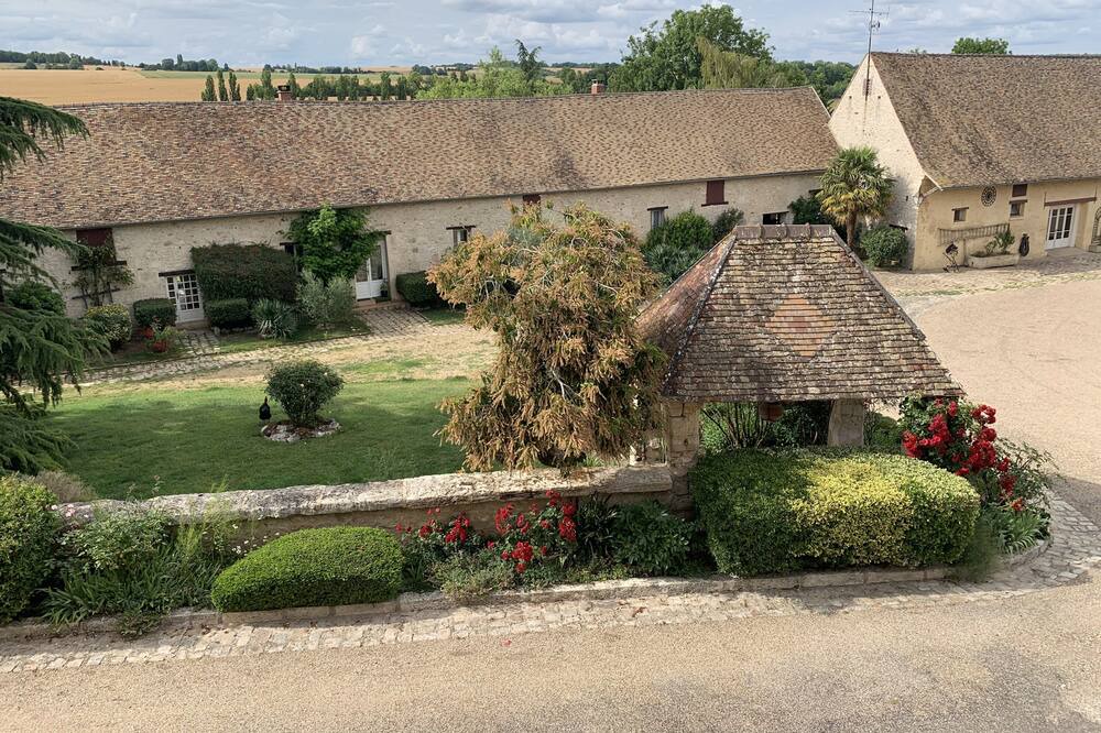 Photo of Outdoor in Hodent
