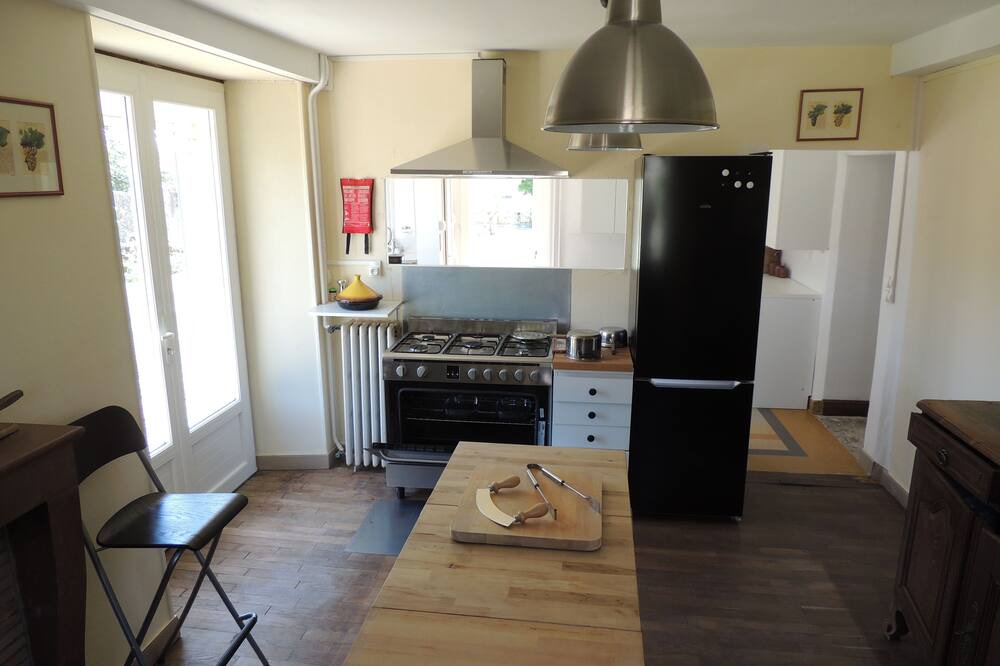 Photo of Kitchen in Commarin