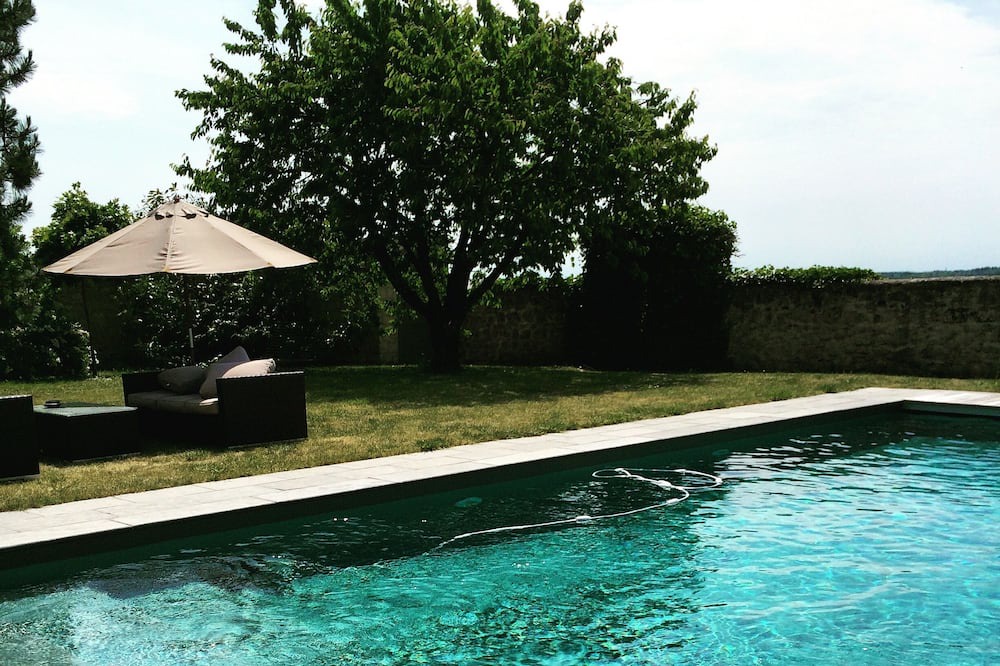 Photo of Outdoor in Brasseuse