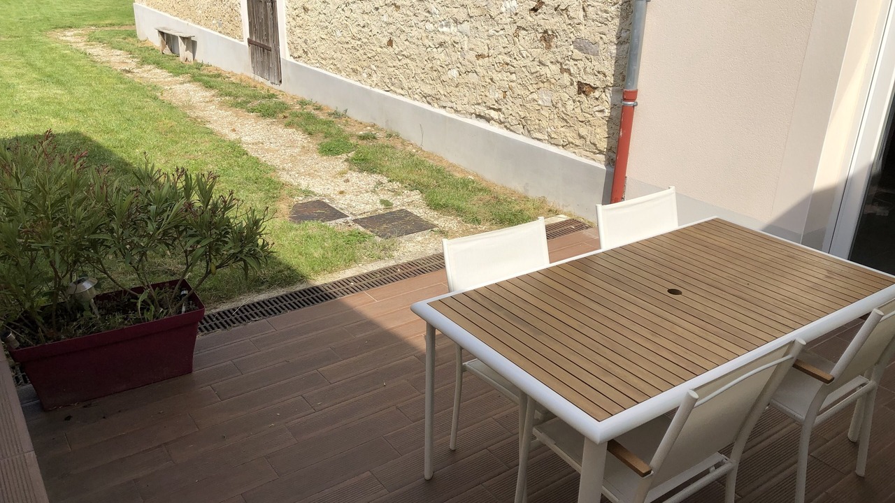 Photo of Outdoor in Verneuil