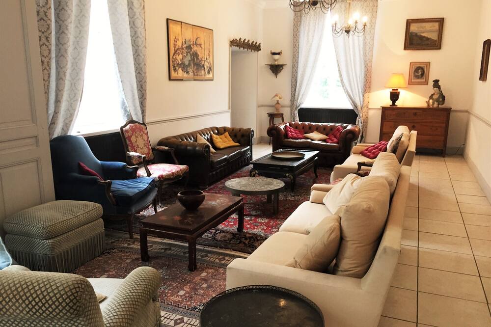 Photo of Livingroom in Beuzevillette
