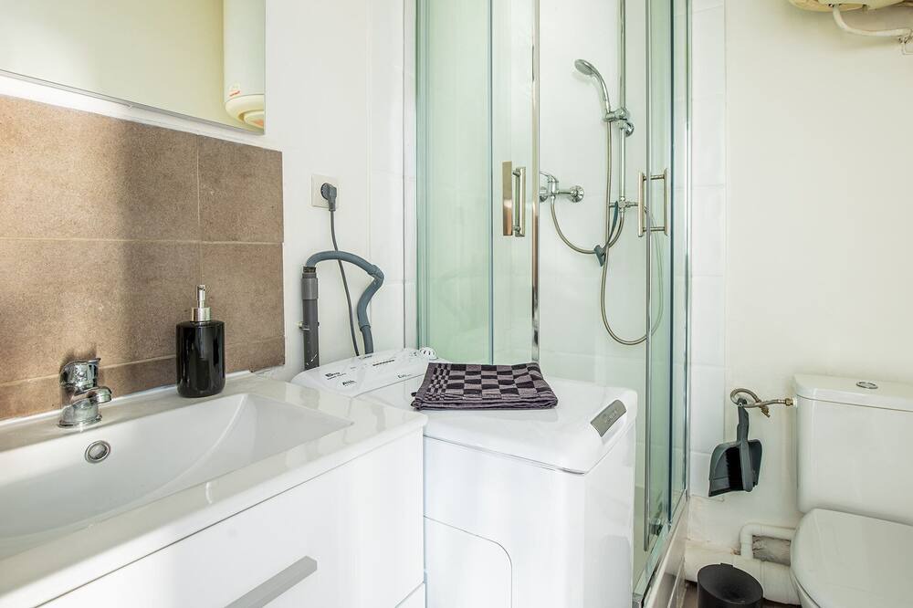 Photo of Bathroom in Moussy-le-Vieux