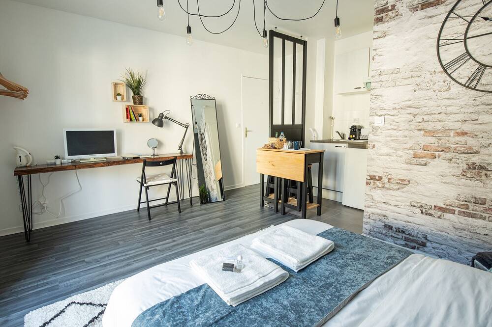Photo of Bedroom in Moussy-le-Vieux