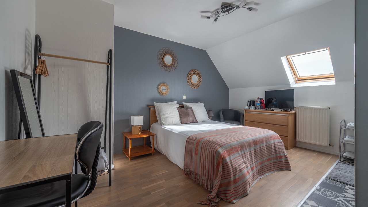 Photo of Bedroom in Fontenay-Tresigny