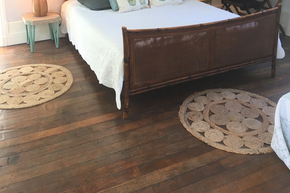 Photo of Bedroom in Saint-Fargeau