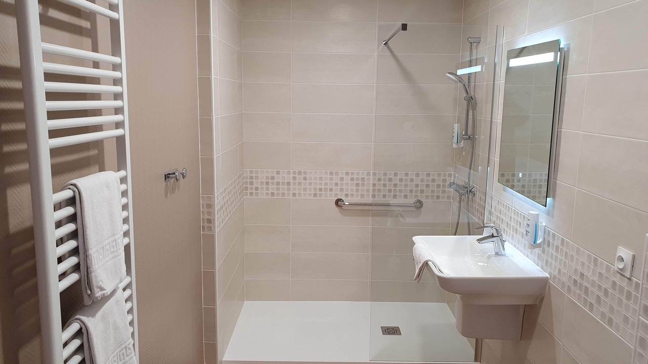 Photo of Bathroom in Fecamp