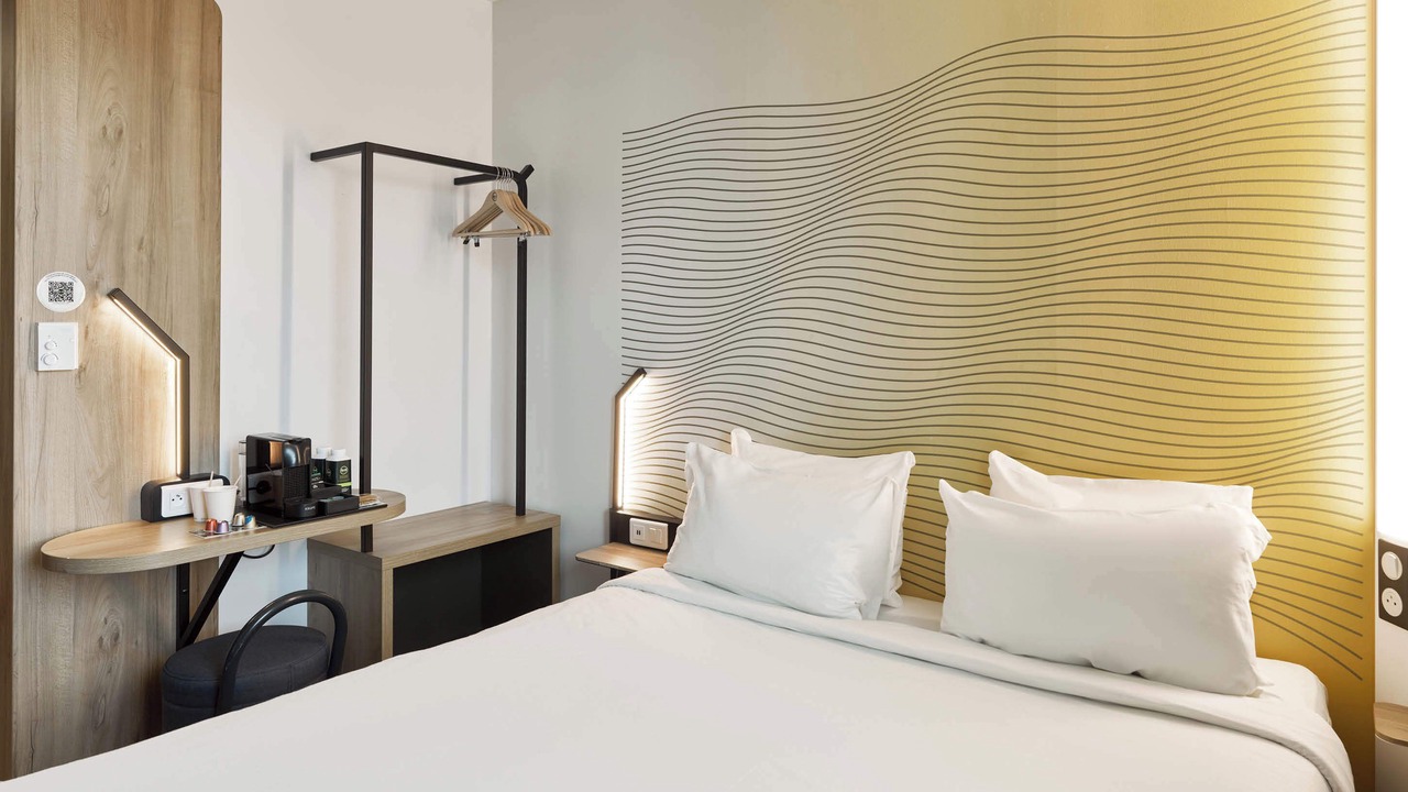 Photo of Bedroom in Gennevilliers