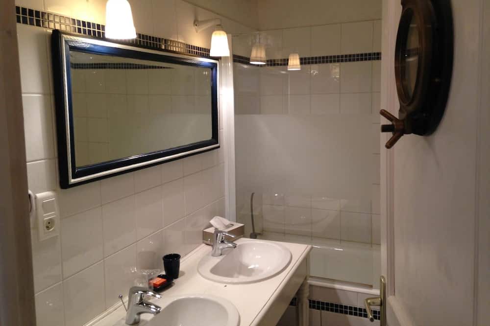 Photo of Bathroom in Leubringhen