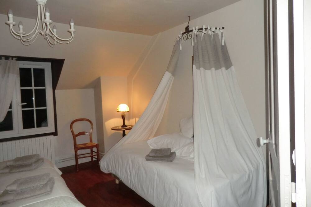 Photo of Bedroom in Giverny