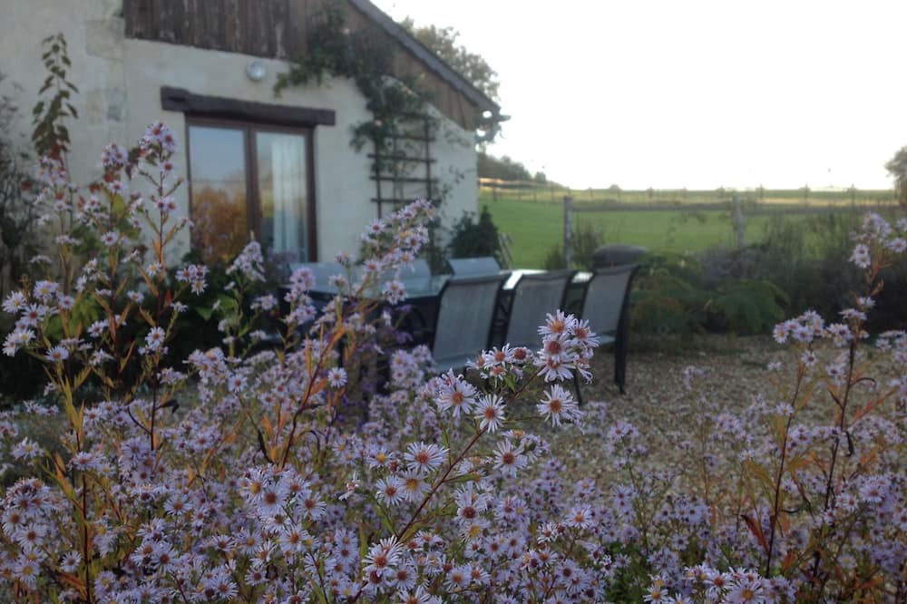 Photo of Outdoor in Saint-Quentin-les-Beaurepaire