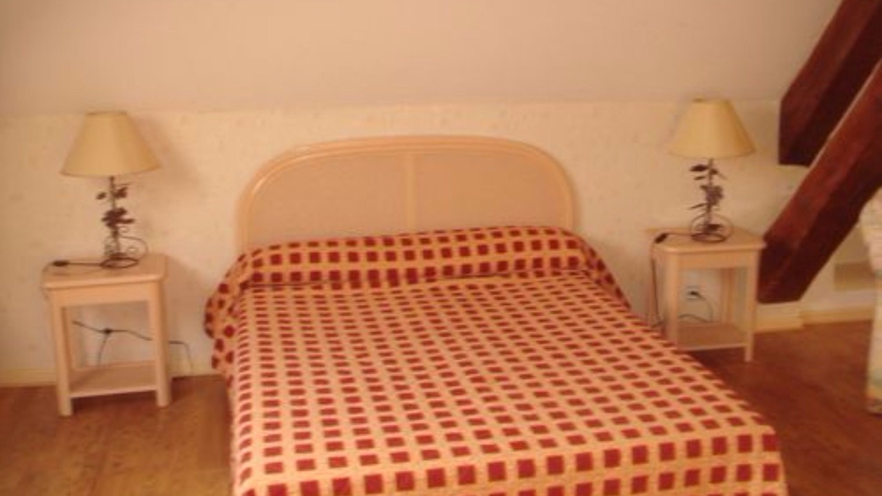 Photo of Bedroom in Louhans