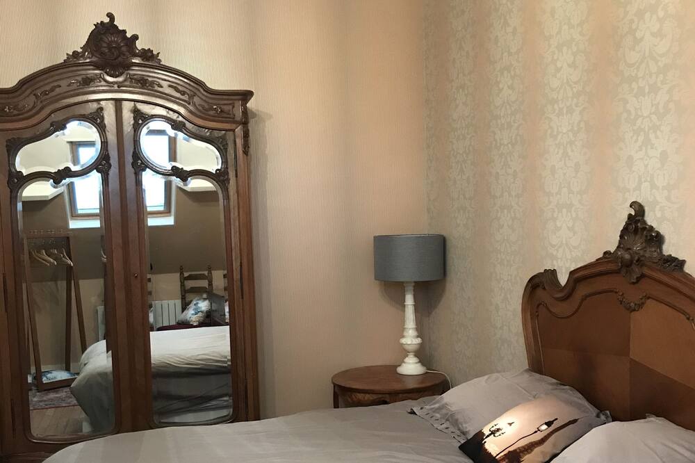 Photo of Bedroom in Saint-Quentin