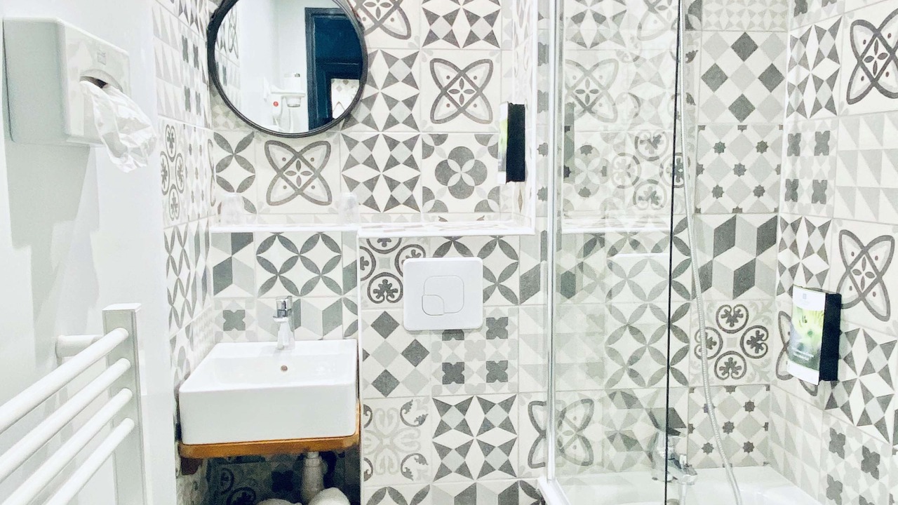 Photo of Bathroom in Coquelles