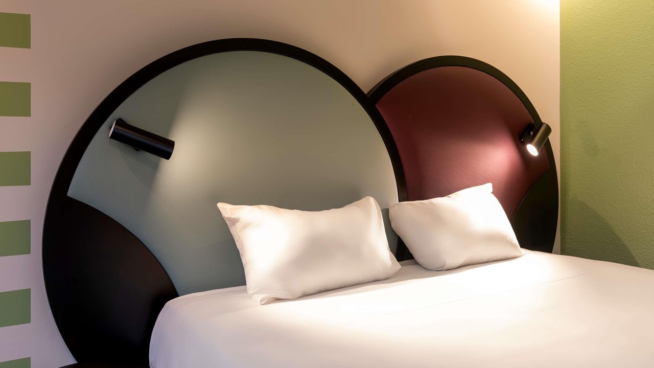Photo of Bedroom in Saint-Denis
