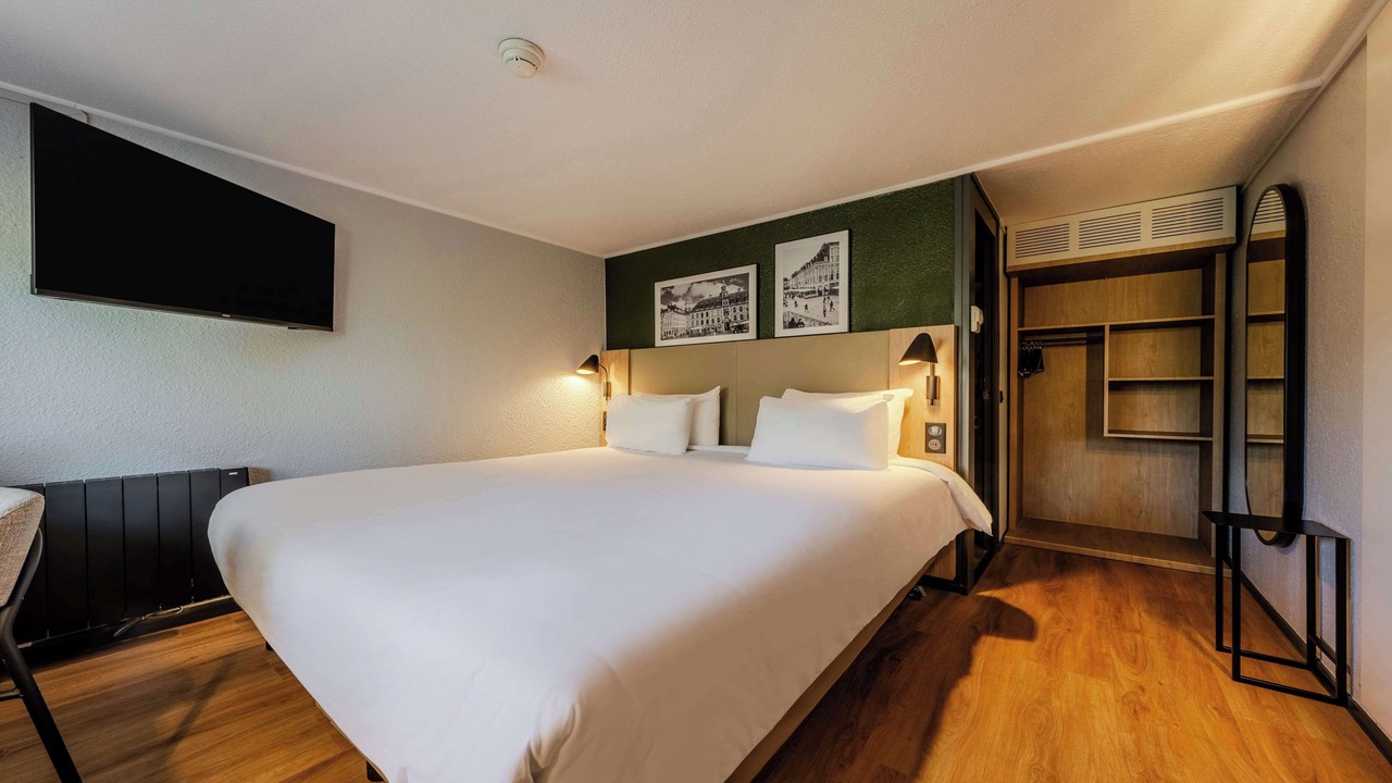 Photo of Bedroom in Saint-Apollinaire