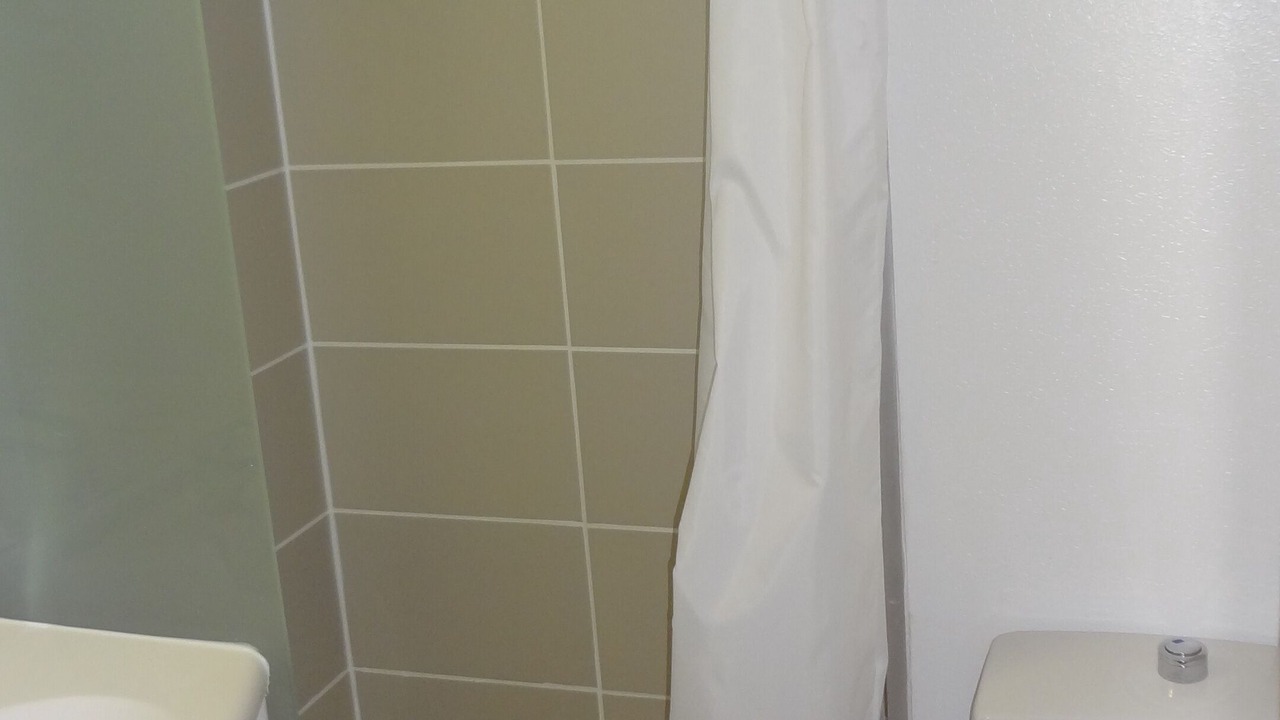 Photo of Bathroom in Calais Frethun