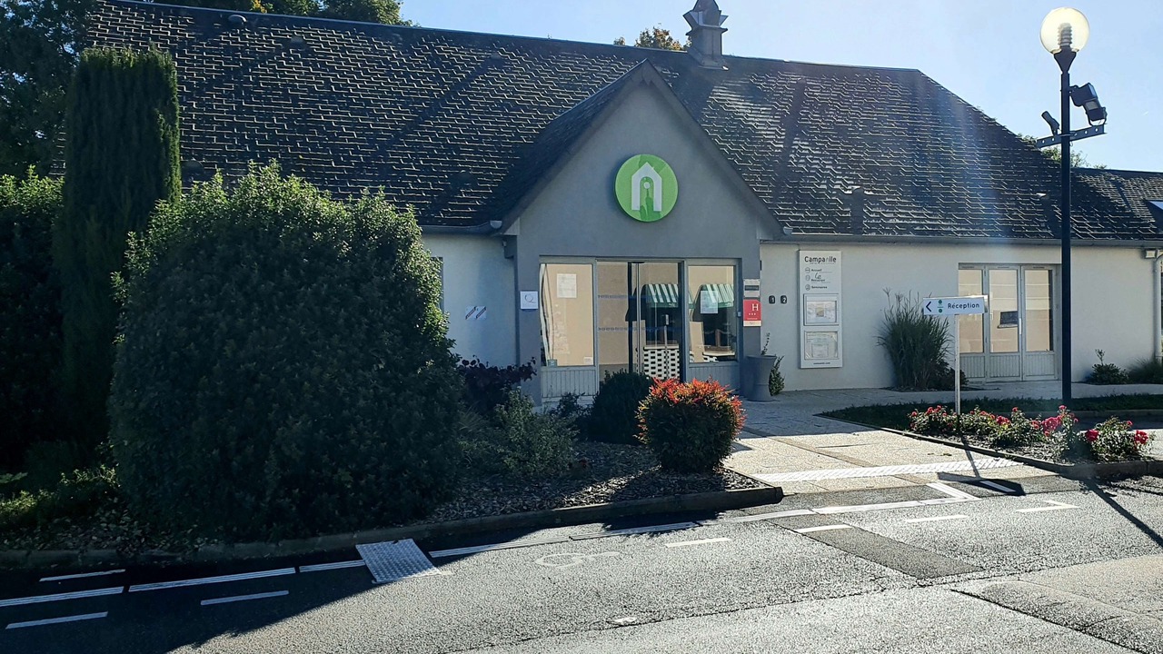Photo of Buildings in Glisy